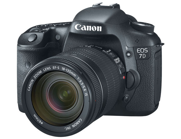 Canon EOS 7D 18.0 MP with 18-135mm Zoom Lens