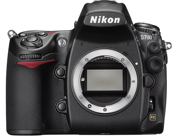 Nikon D700 12.87 MP Body Only