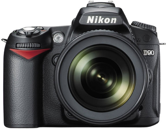 Nikon D90 12.3 MP with 18-105mm Zoom Lens