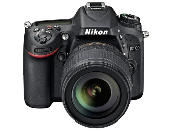 Nikon D7100 24.1 MP with 18-105mm Zoom Lens